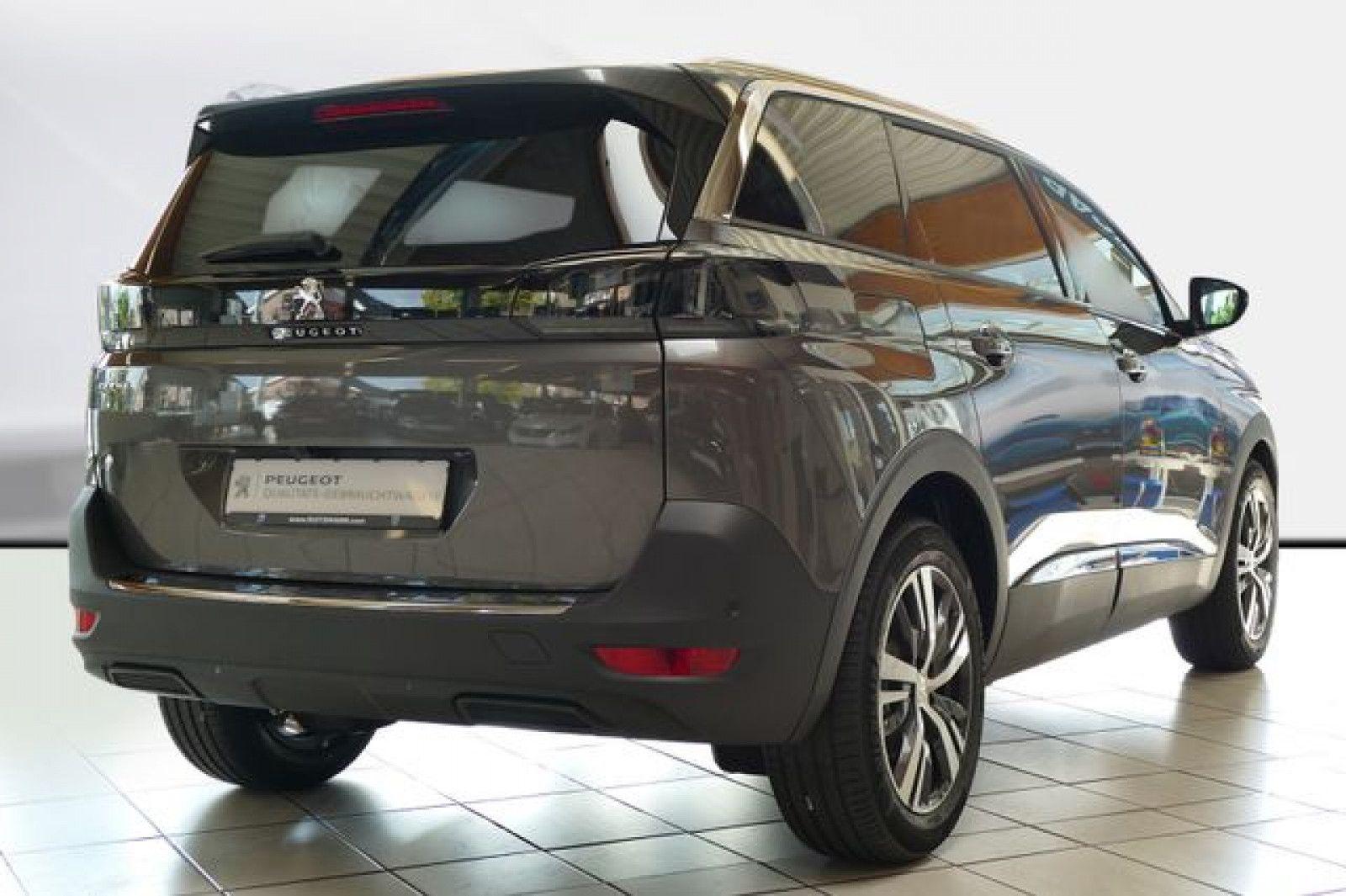 PEUGEOT 5008 BlueHDi 130 Allure++7-SITZER++NAVI